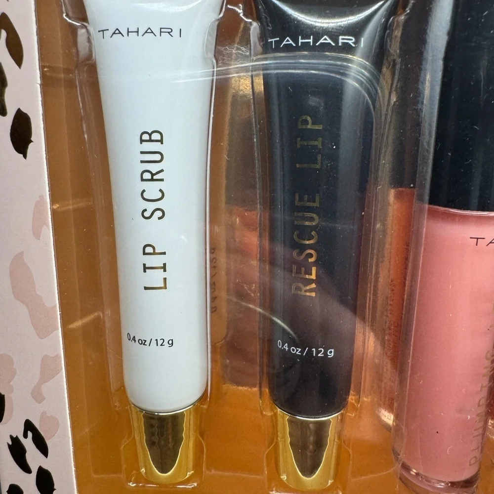 NWT Tahari 6-Piece Lip Care Set